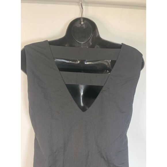 MAAC London V Neck Cut Out Swing Dress - Picture 8 of 9